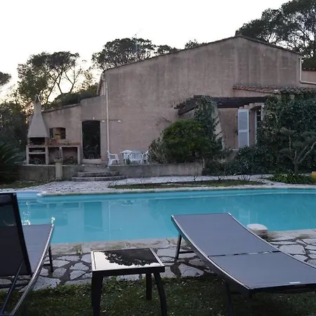 Maison Provencale Traditionnelle Avec Air Conditionne Feriehus